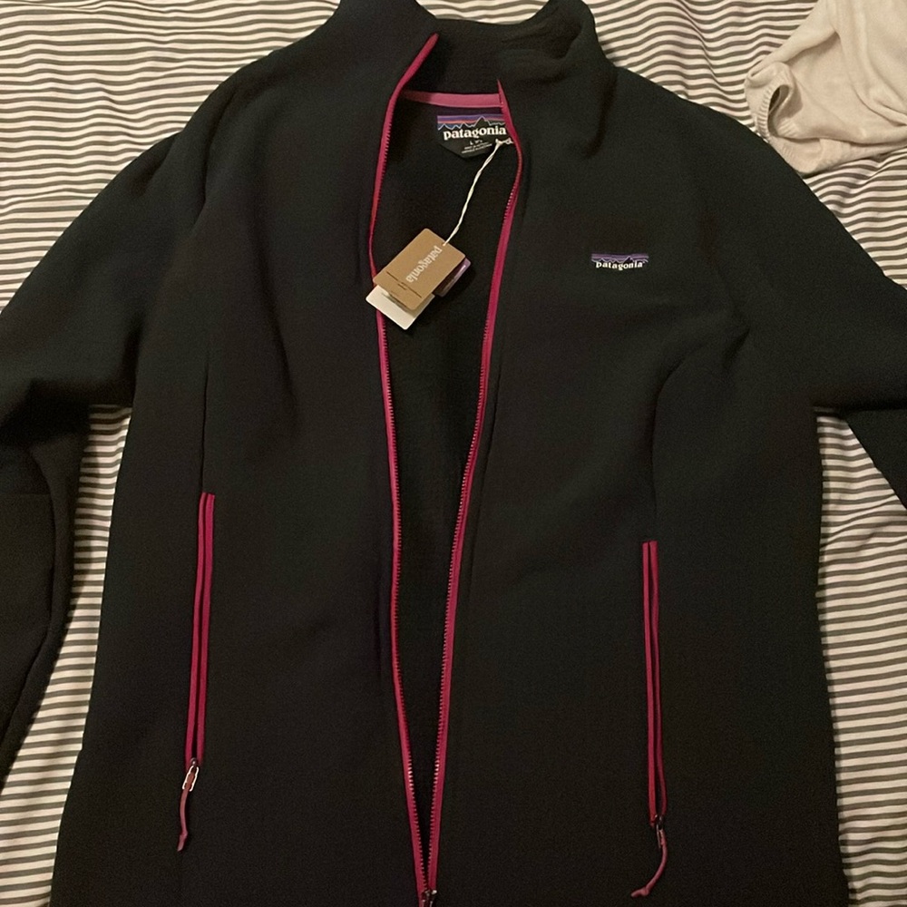 Patagonia Tech-face zip up women’s jacket